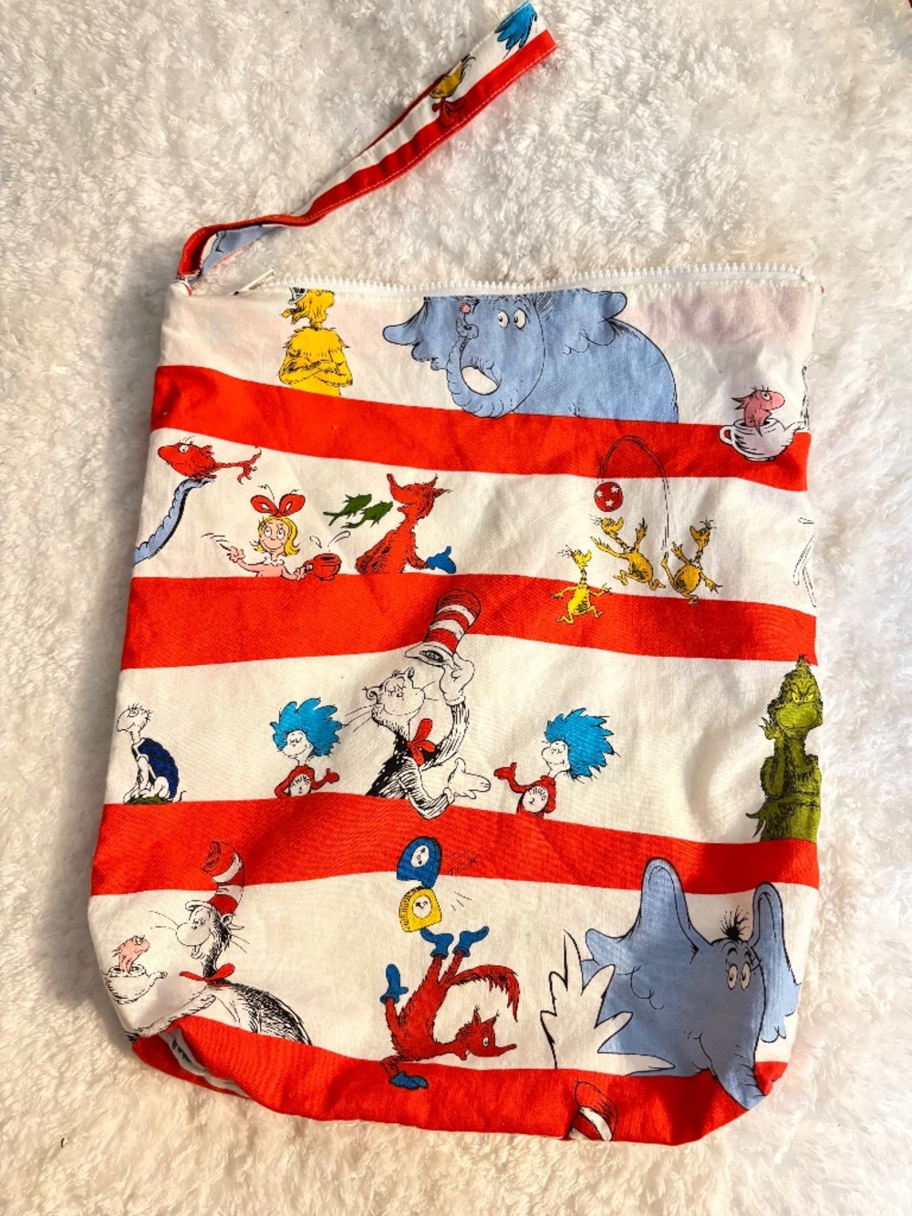 Dr Seuss Wristlet Bag Full Zip